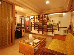 O2 Wellness Club Hotel Pune Exterior foto